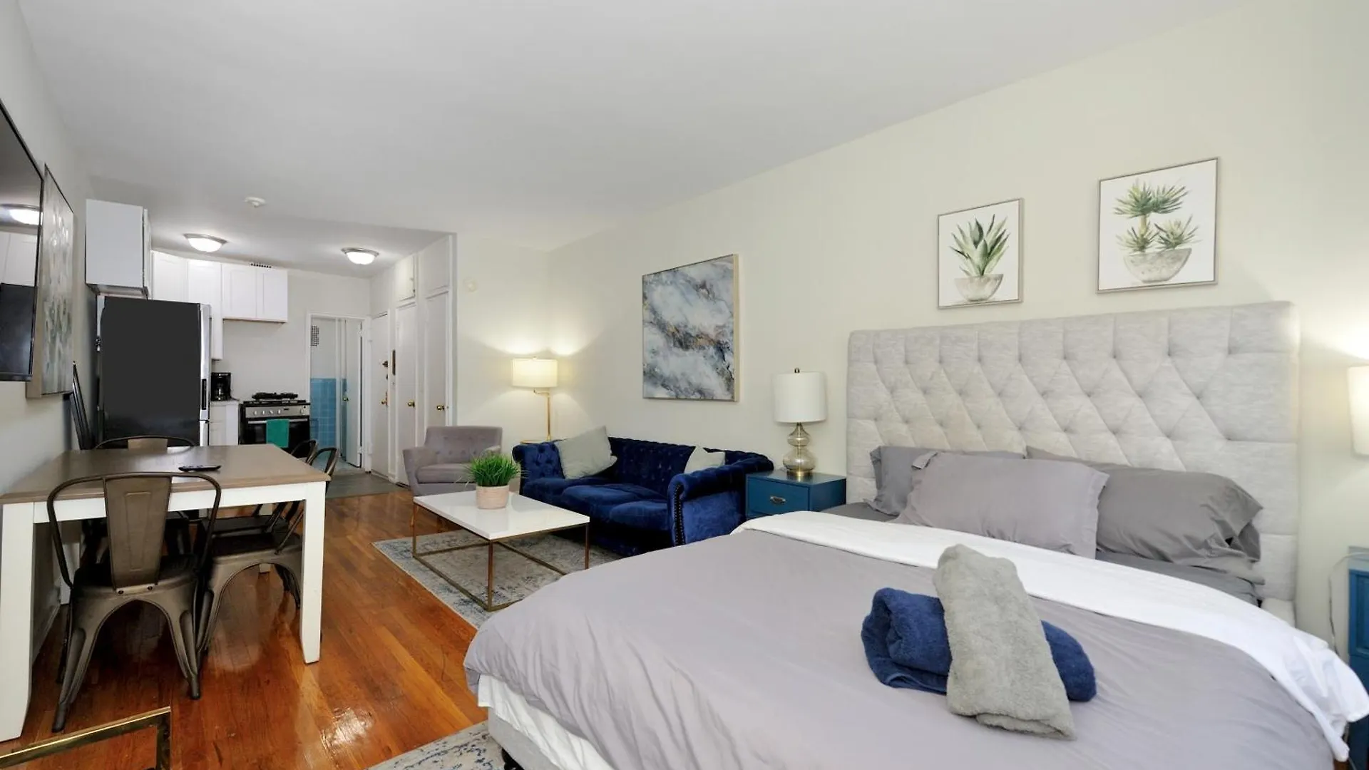 Charming Ues Studio Walk To Subway Central Park New York